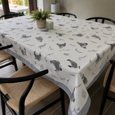 Mantel antimanchas Gallinas | lavable y sin plancha
