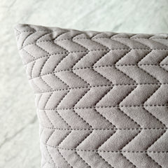 ¡Queda 1! Funda de Cojín Terciopelo Costuras ZigZag Gris Cuadrada