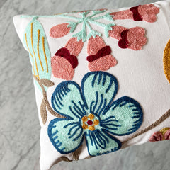 Funda de Cojín Bordado Flores Primavera Pastel Fondo Blanco Rectangular