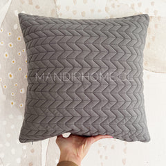 ¡Queda 1! Funda de Cojín Terciopelo Costuras ZigZag Gris Cuadrada