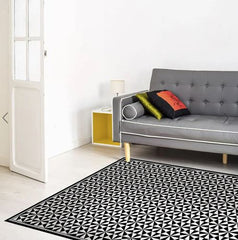 Alfombra Vinílica Pirámide Black 220x140cms/ A PEDIDO