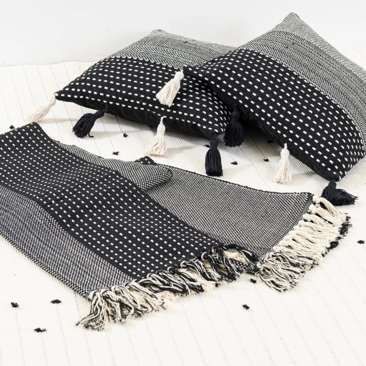 Piecera Gissela Negro Jaspeado 210x60cms