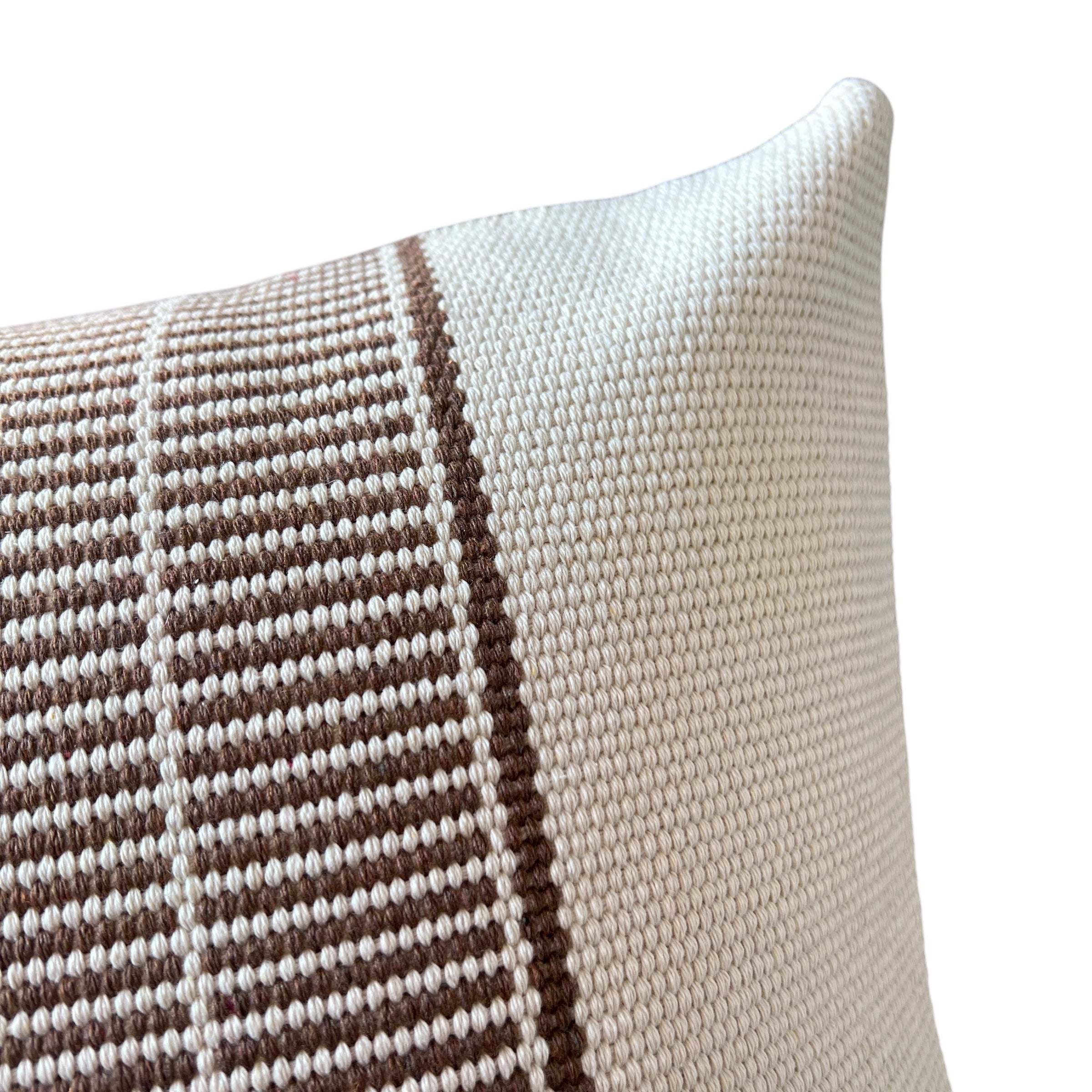 Funda de Cojín Boho Origen Café Tejido Cuadrado