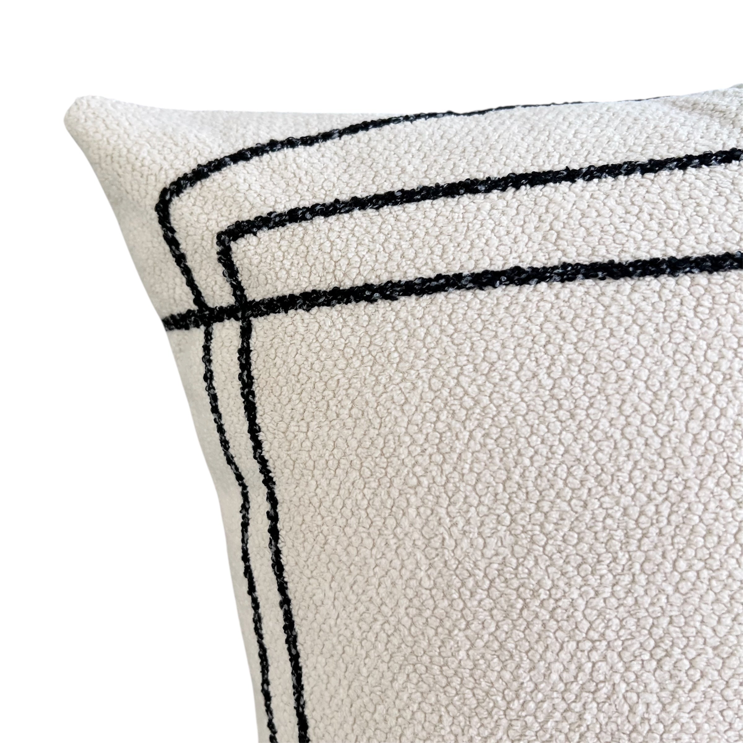 Funda Trazos Crudo y Negro Cuadrada