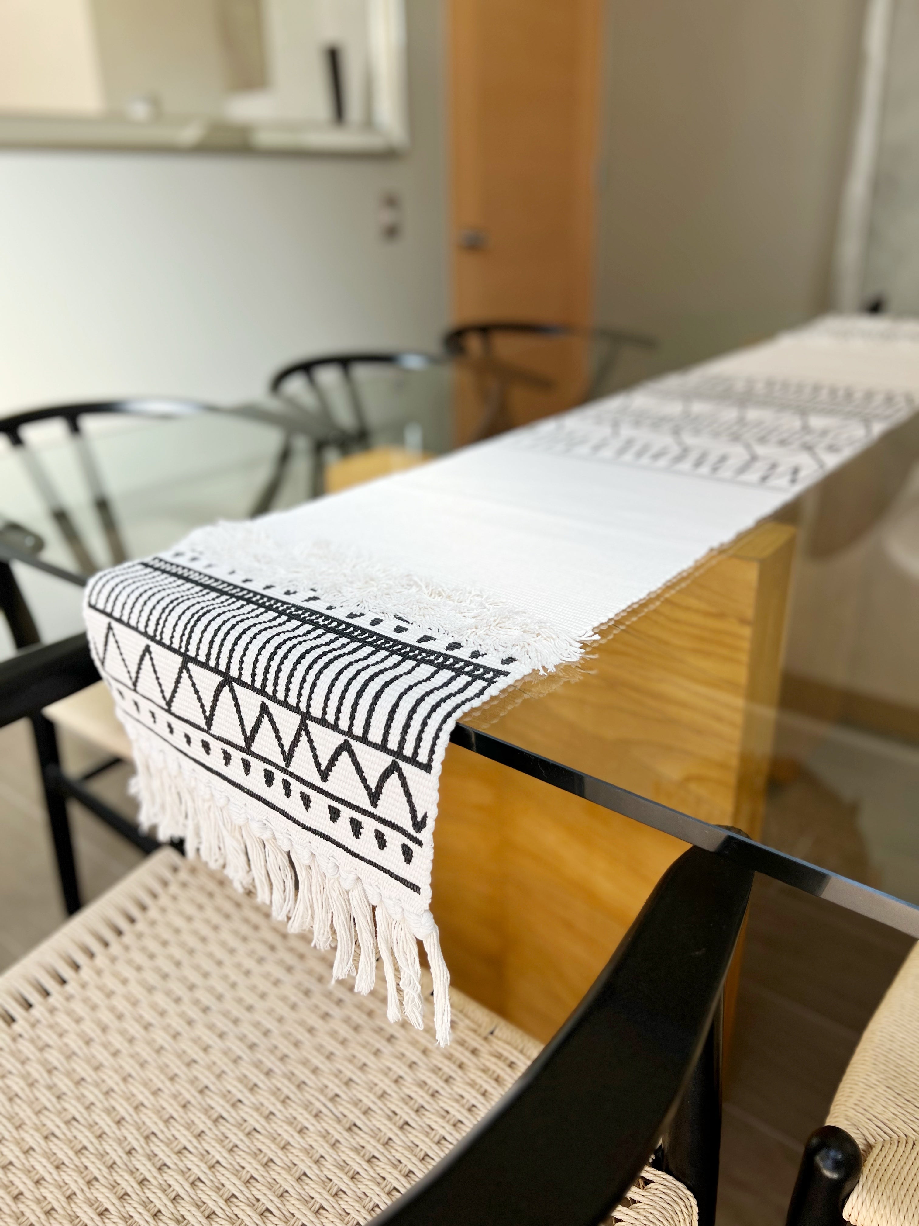 Camino de Mesa Boho Crudo y Negro 180x35cms