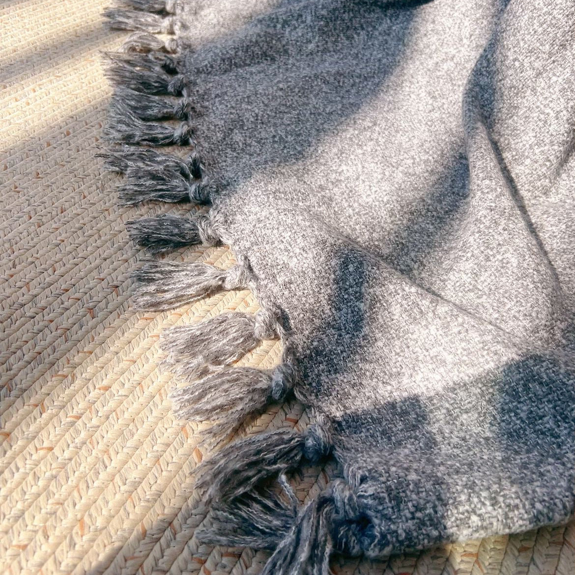 Manta Gris Nudos 205x150cms