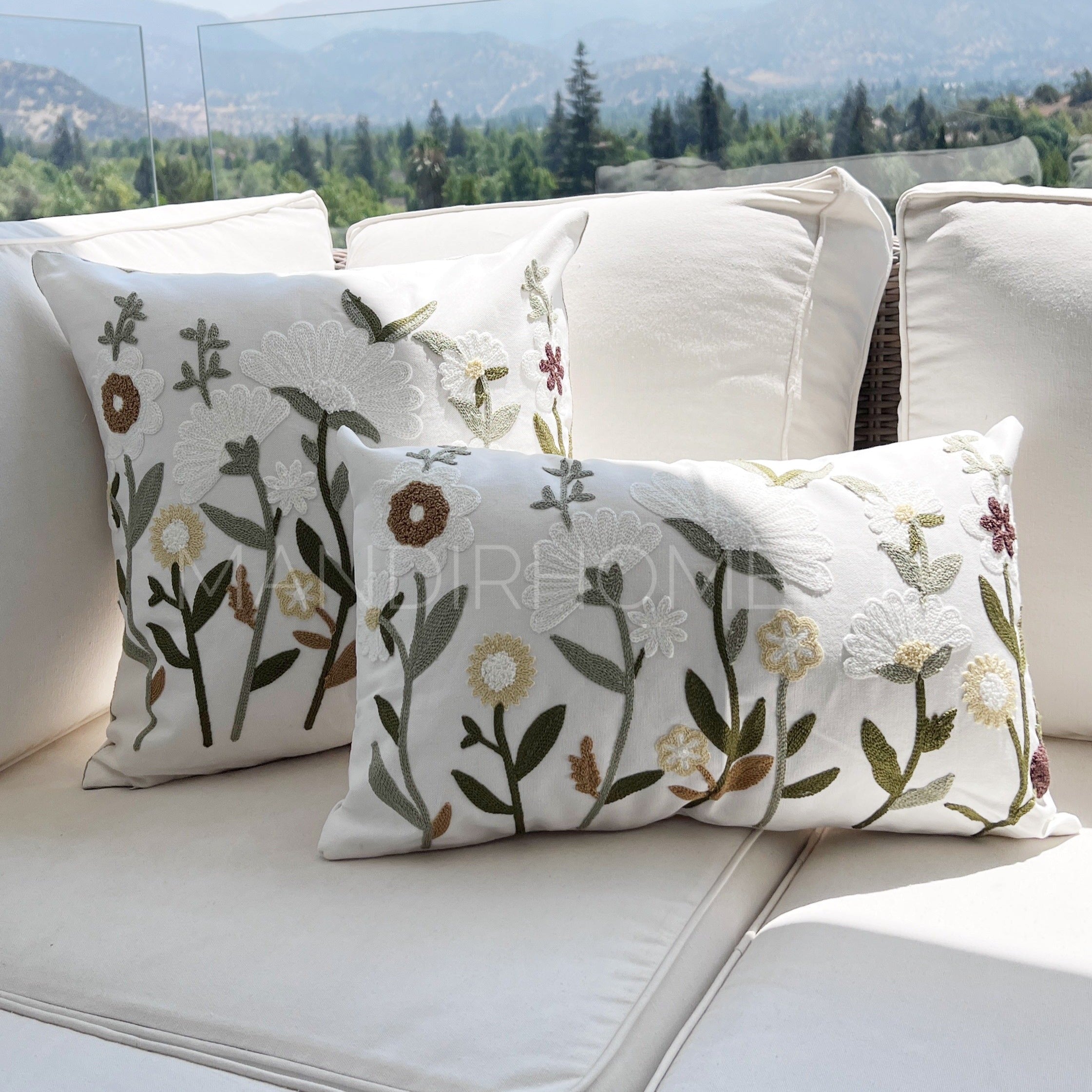 Funda de Cojín Bordado Maite 45x45cms lo