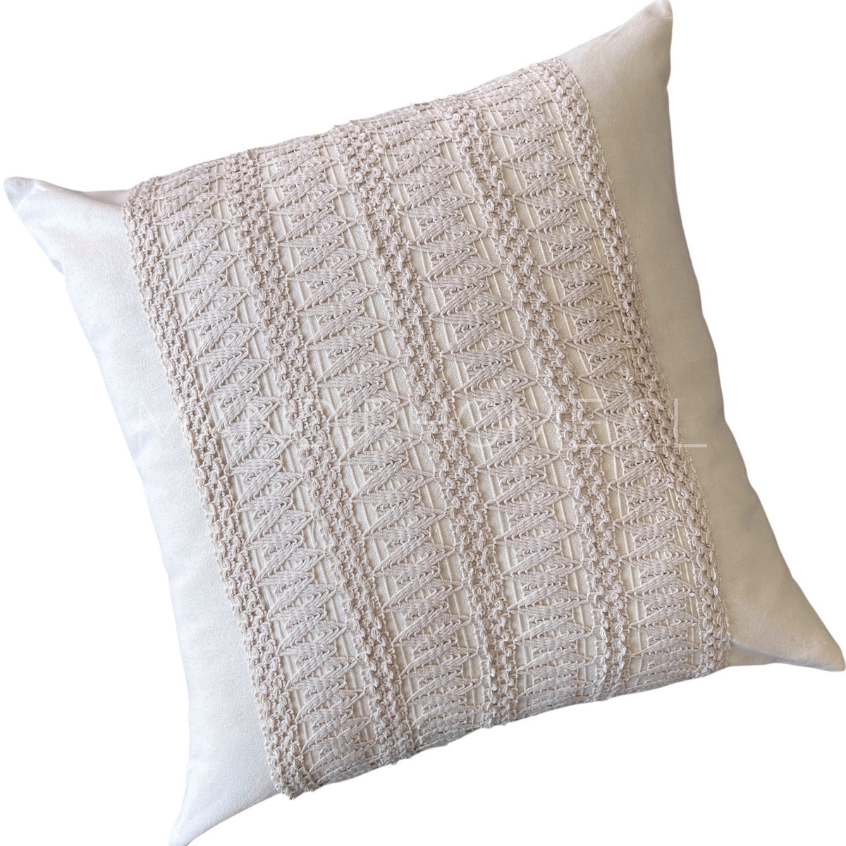 Funda de Cojín Boho Trama Crochet Crudo Cuadrado 50x50cms