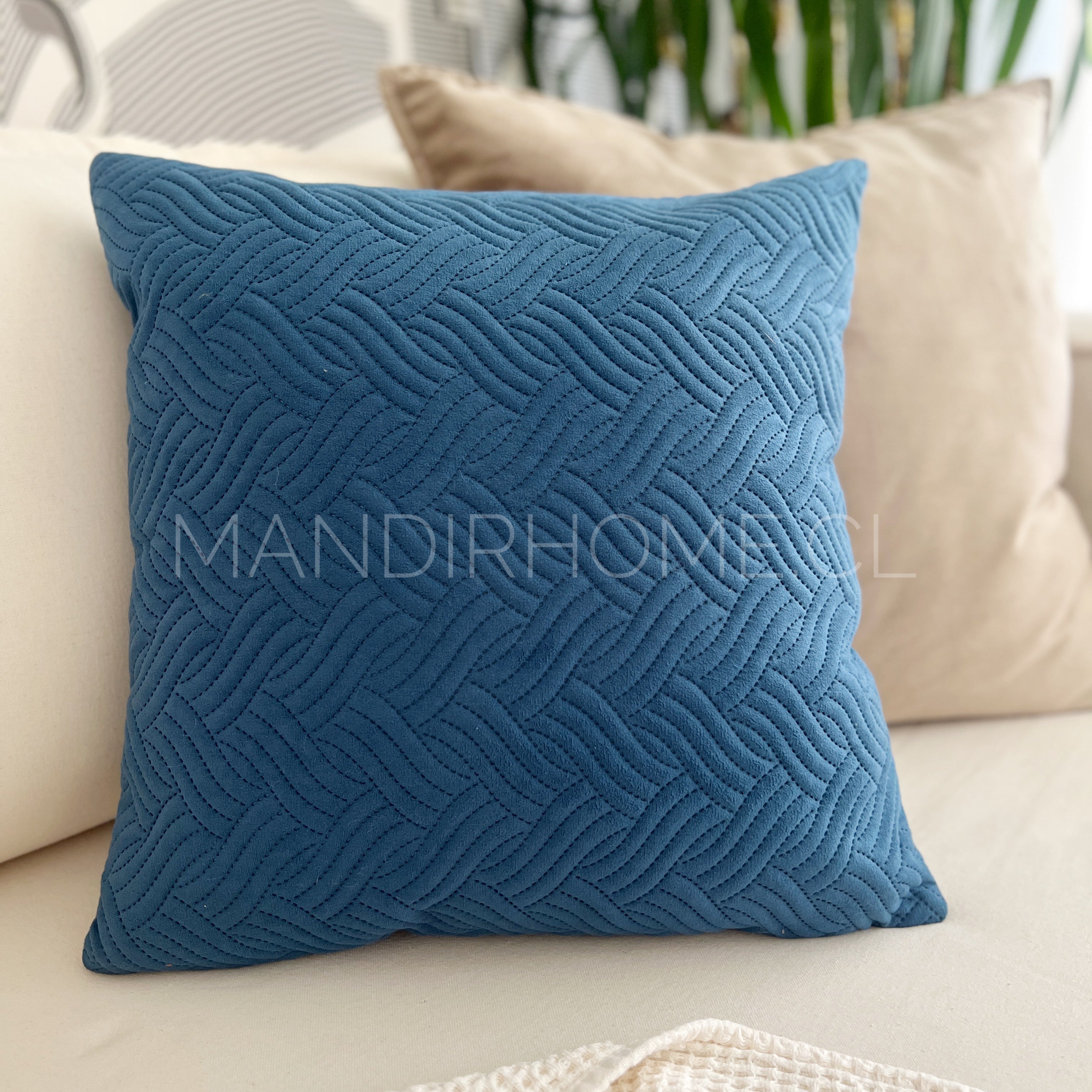¡Quedan 4! Funda Cojín Terciopelo Costuras Trenza Azulino Cuadrada