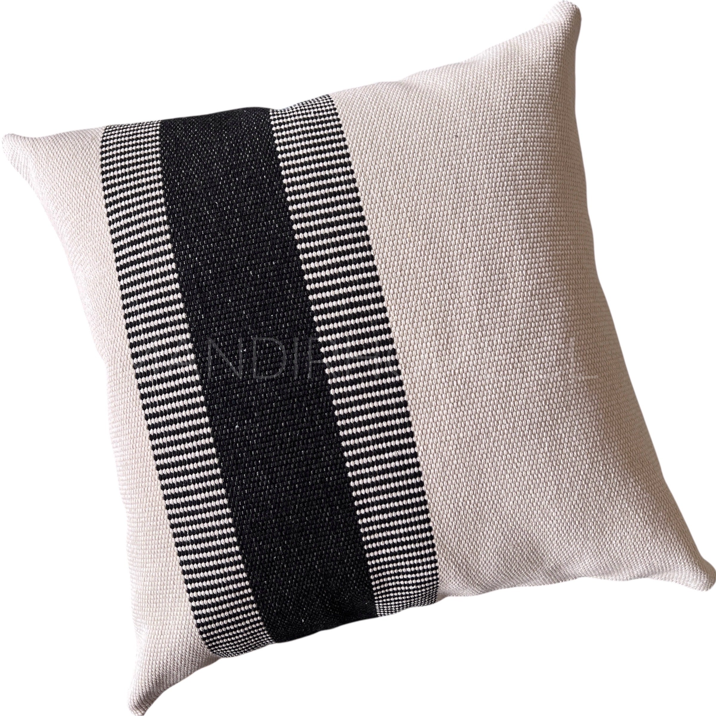Funda de Cojín Boho Trama Franja Negro Tejido Cuadrado 50x50cms