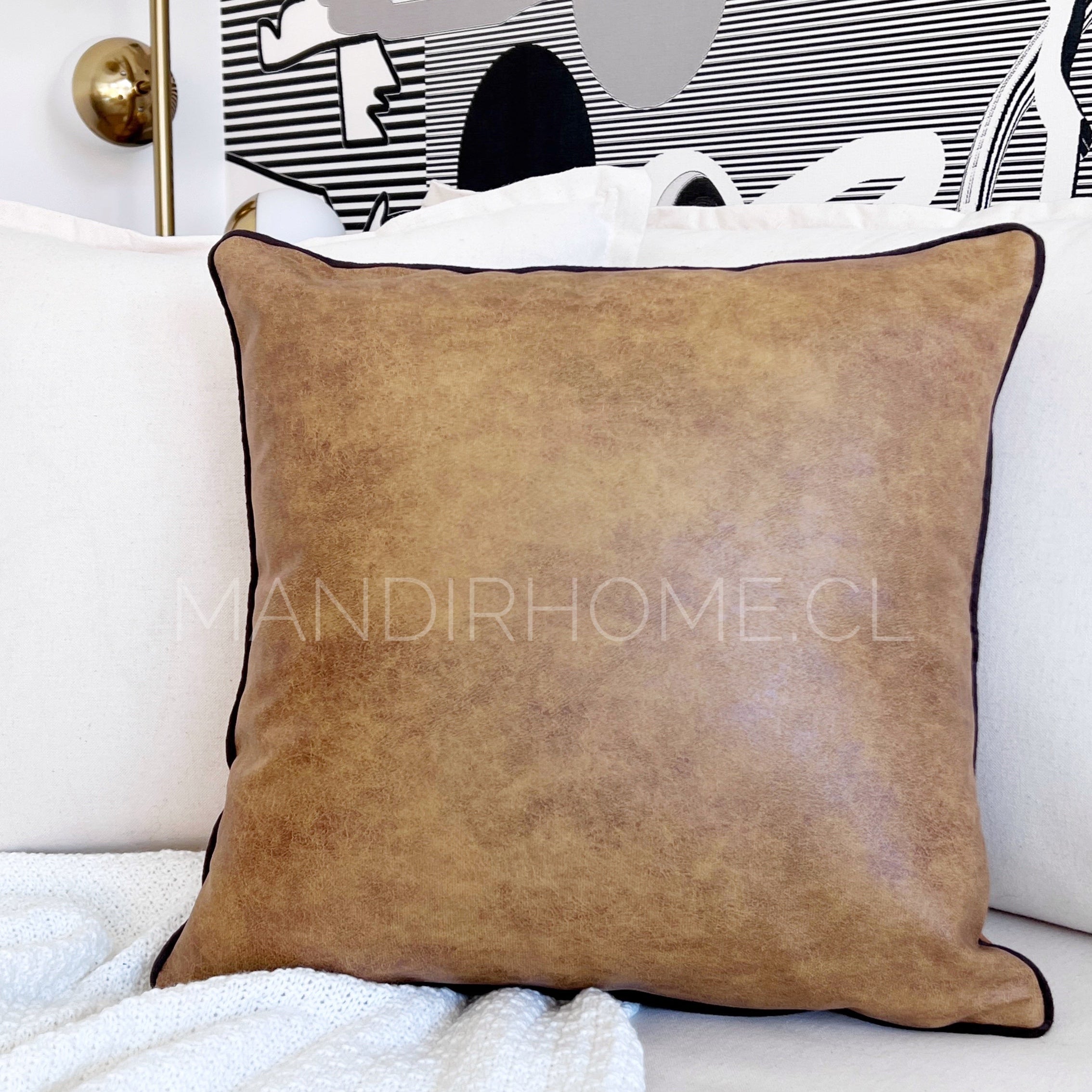 Funda Cojín Eco Cuero Camel