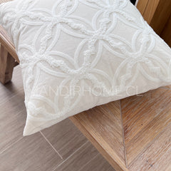 Funda de Cojín Bordado Minimal Crudo 3.0 45x45cms