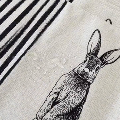 SET 6 Individuales Conejo Negro Tela Repelente y Antimanchas