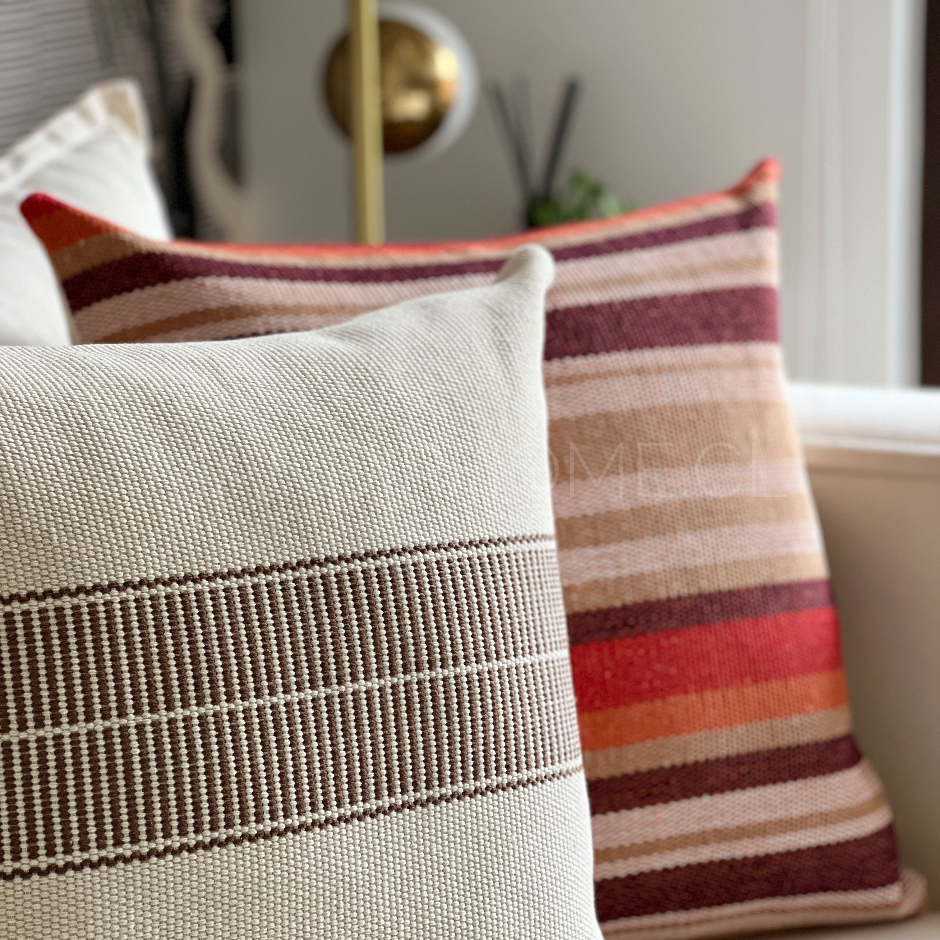 Funda de Cojín Boho Trama Café Tejido Cuadrado 50x50cms