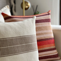 Funda de Cojín Boho Trama Café Tejido Cuadrado 50x50cms