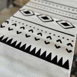 Camino de Mesa Boho 2.0 Crudo y Negro 180 x 35cms