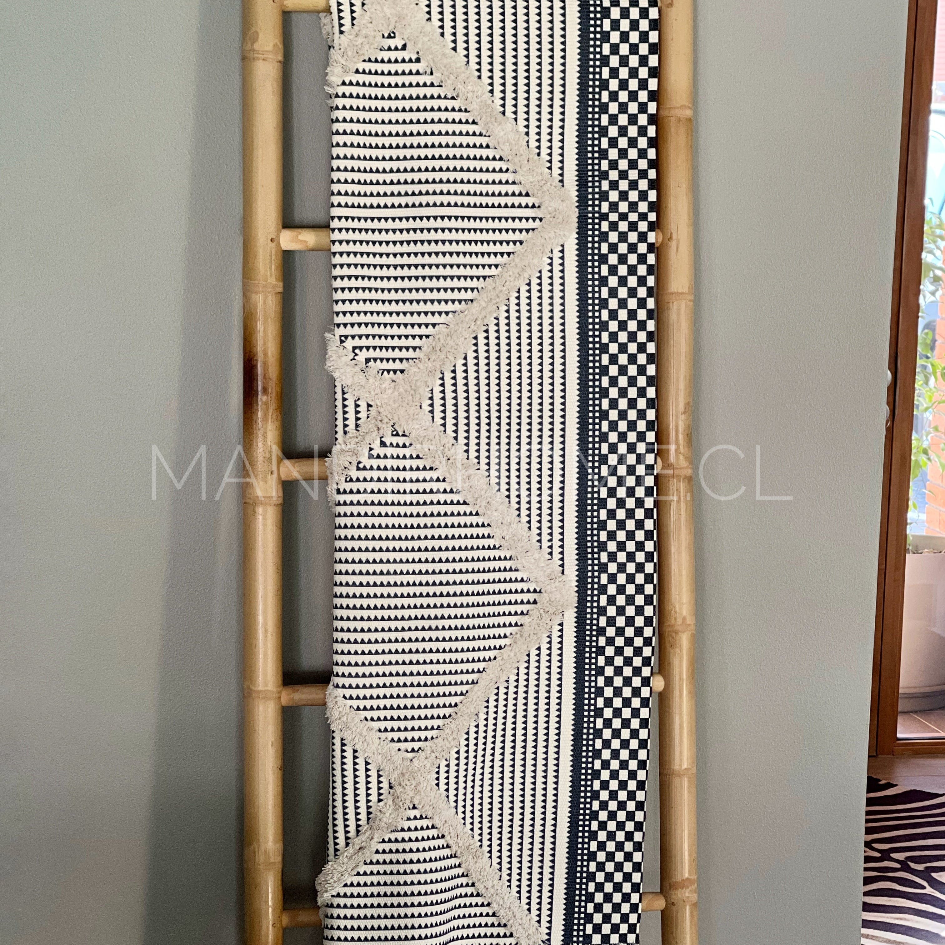 Textil Decorativo Piecera Antonia/ Alfombra Estampado Kelim Negro