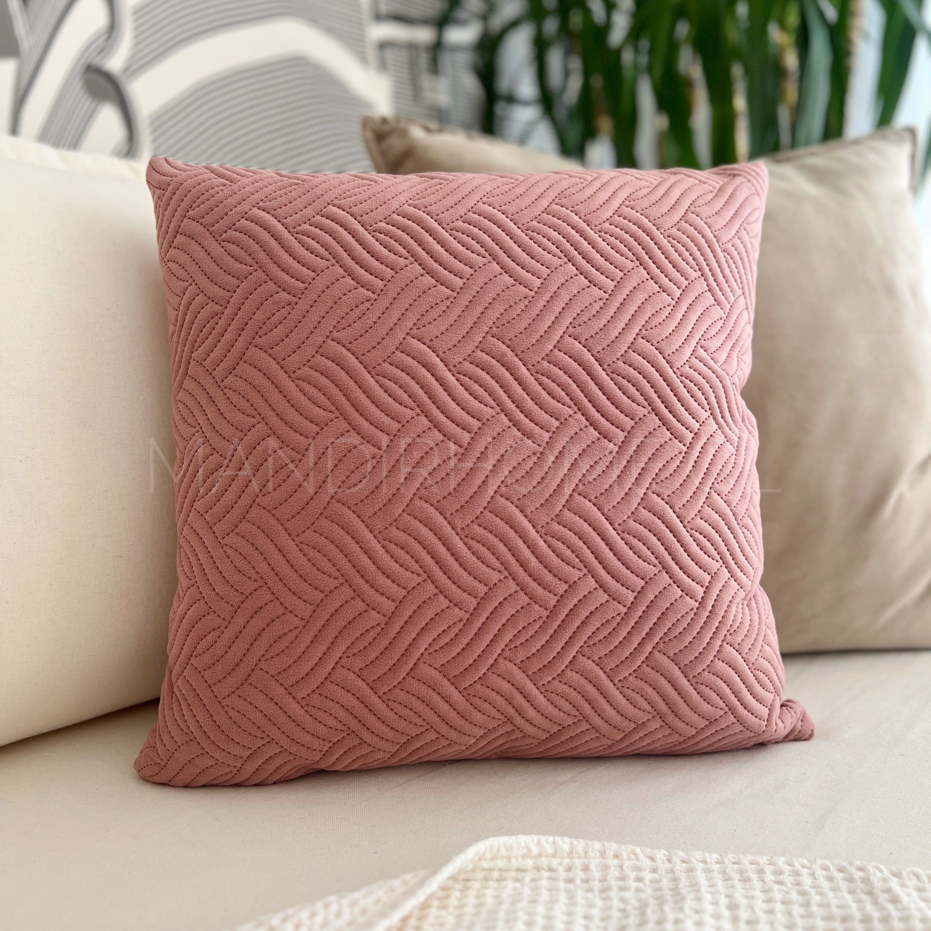 ¡Quedan 2! Funda de Cojín Terciopelo Costuras Trenza Palo Rosa Cuadrada