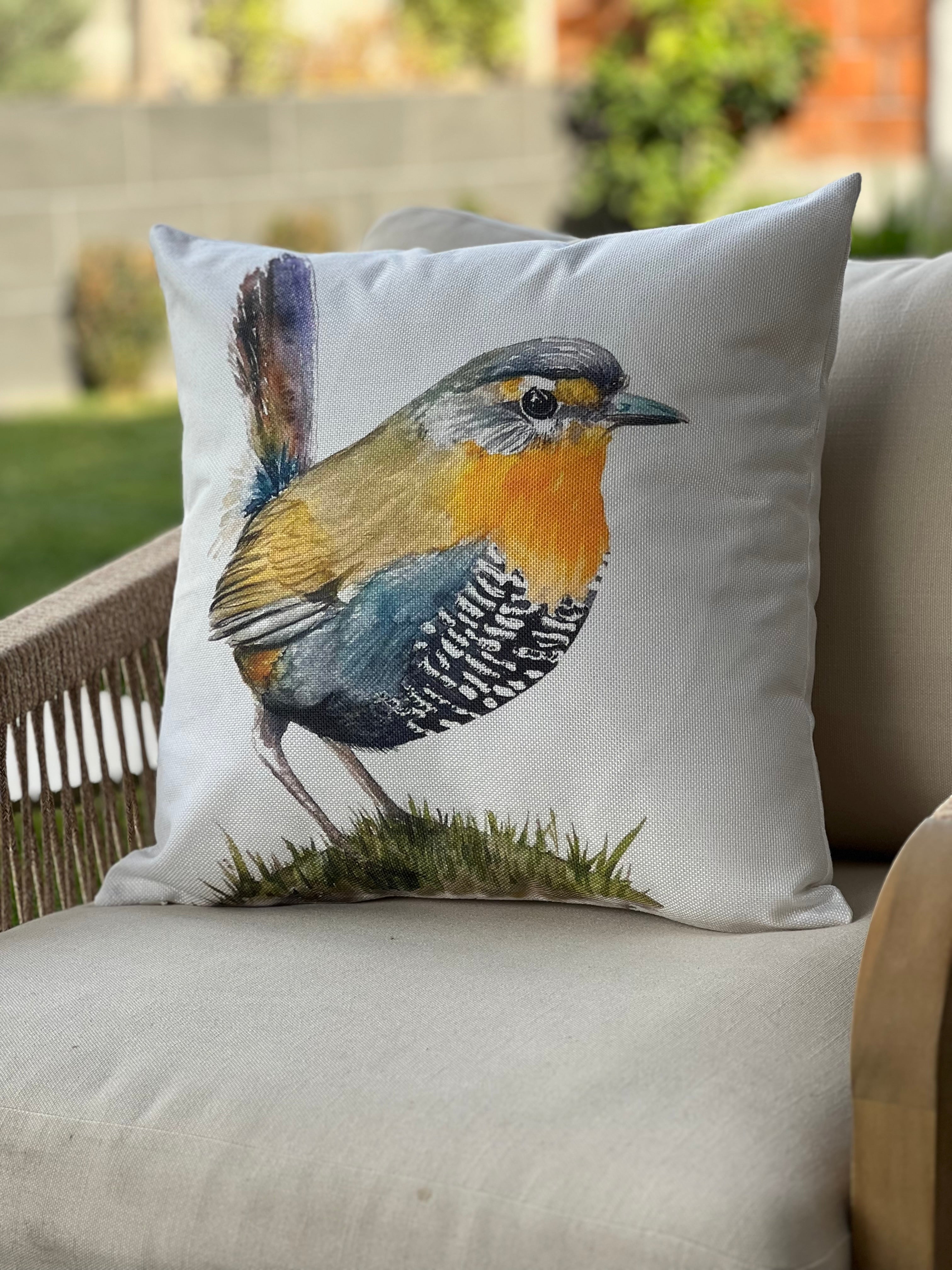 Funda de Cojín Estampada Pajarito Chucao Naranja  Cuadrada