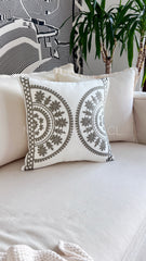 Funda de Cojín Bordado Medias Mandalas Gris Unicolor Cuadrada 45x45cms