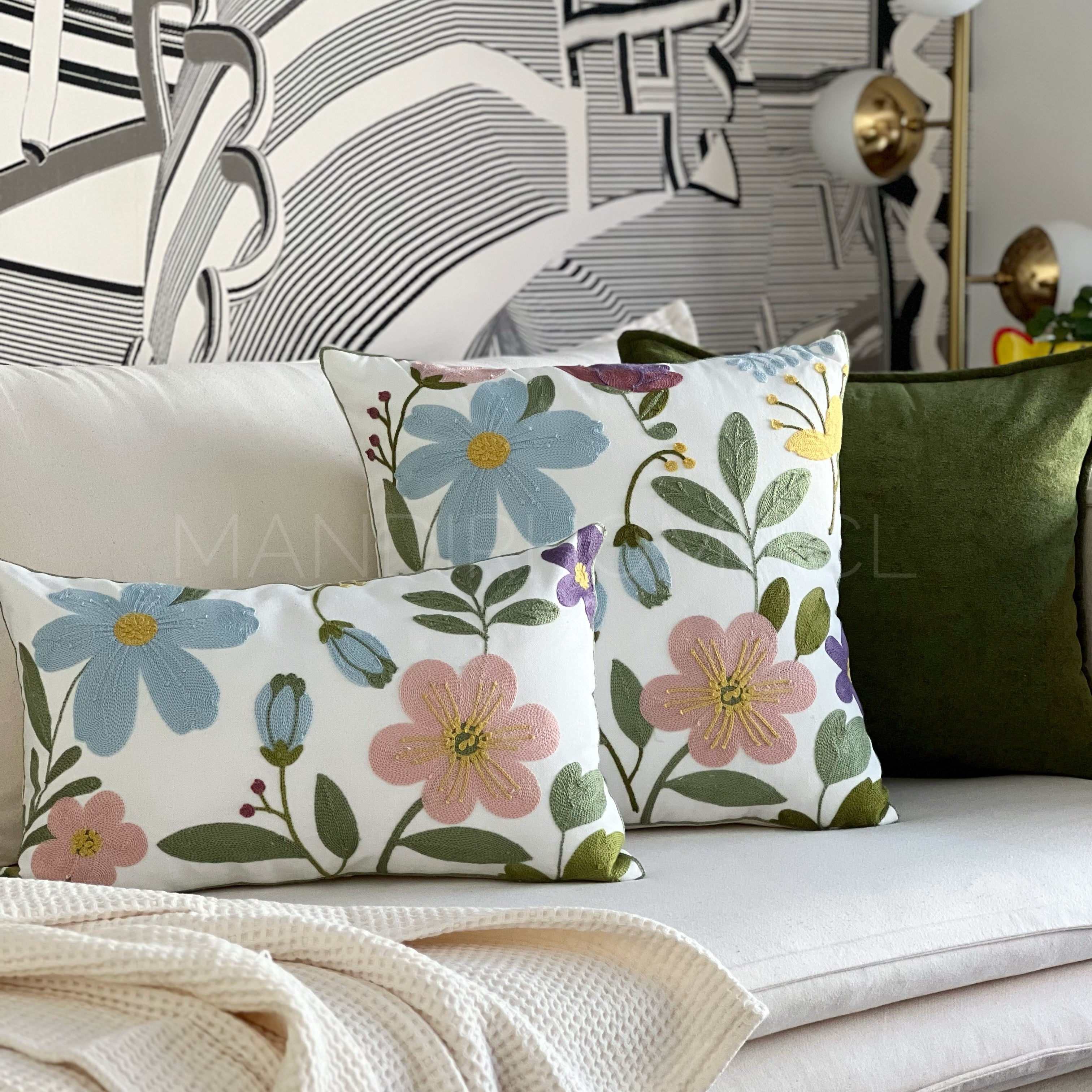Funda de Cojín Bordada Flora 50x30cms - Mandir Home