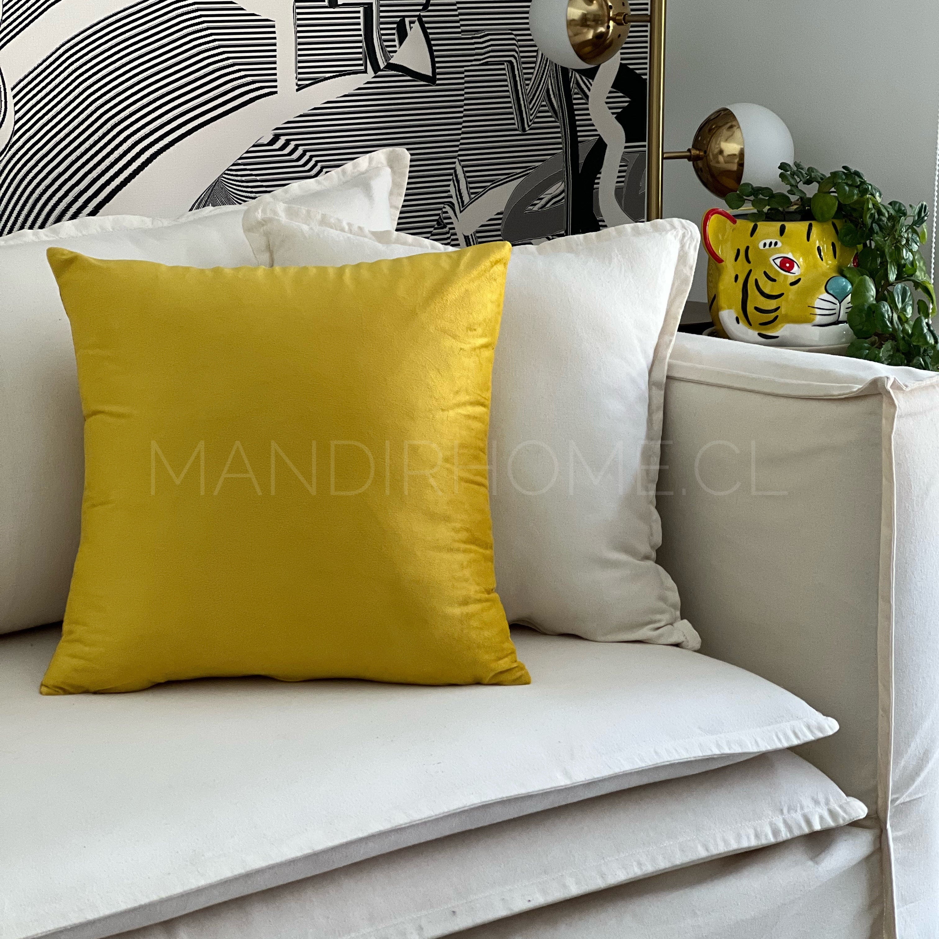 2X1 COMBOS TERCIOPELO AMARILLO 45X45cms - Mandir Home