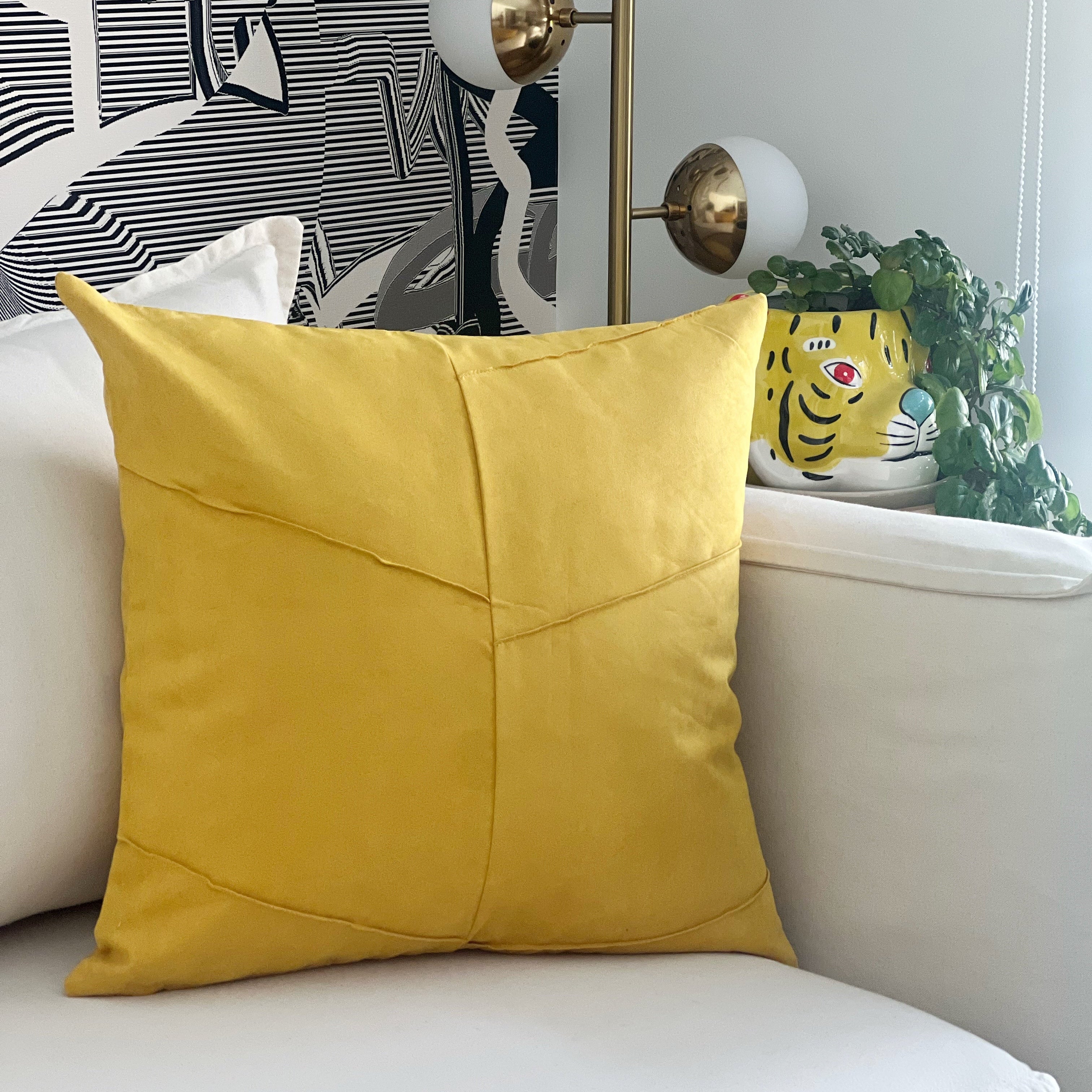 Funda de Cojín Gamuzado MAXI 50x50cms Amarillo Costuras