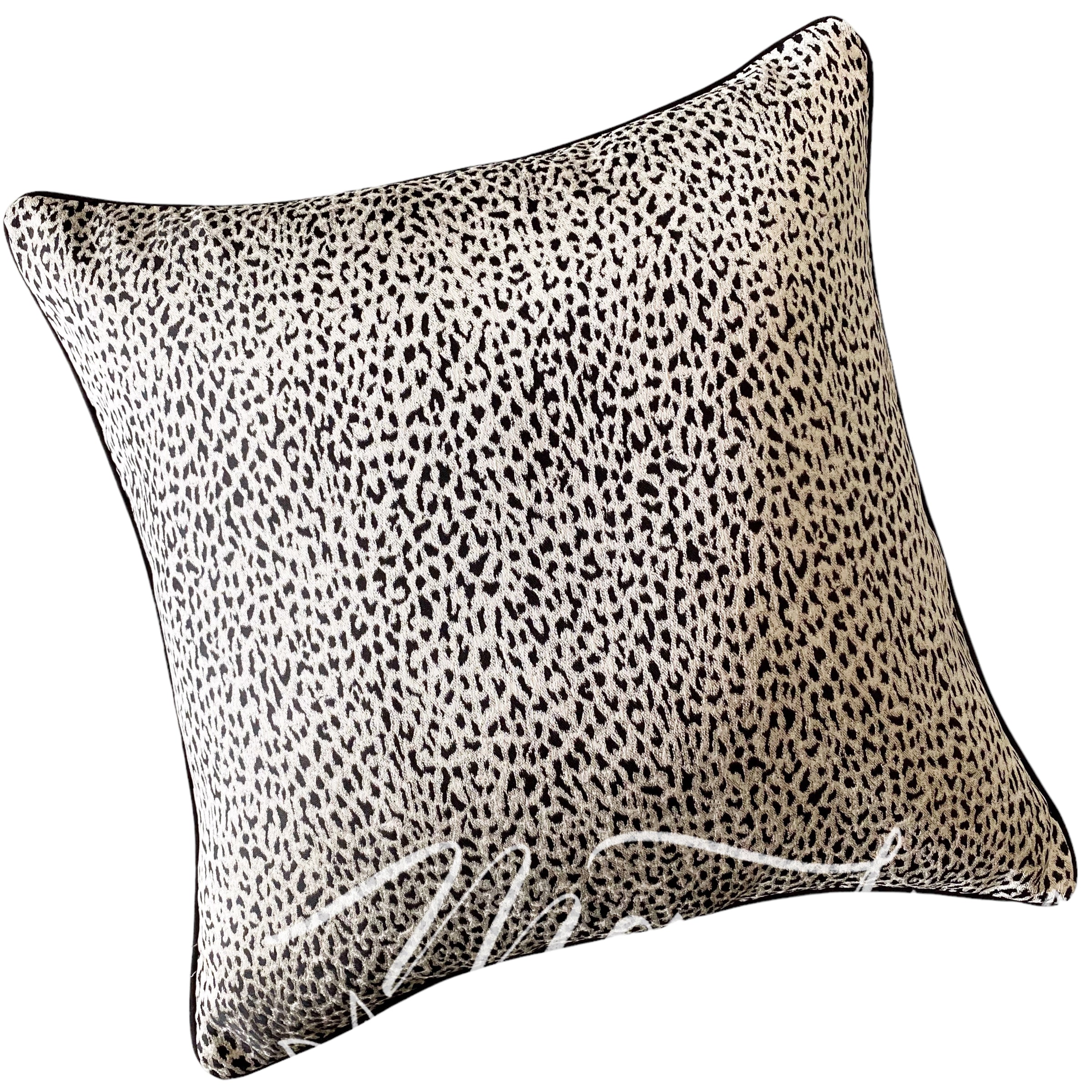 ¡Queda 1! Funda de Cojín Madagascar Leopardo Raso