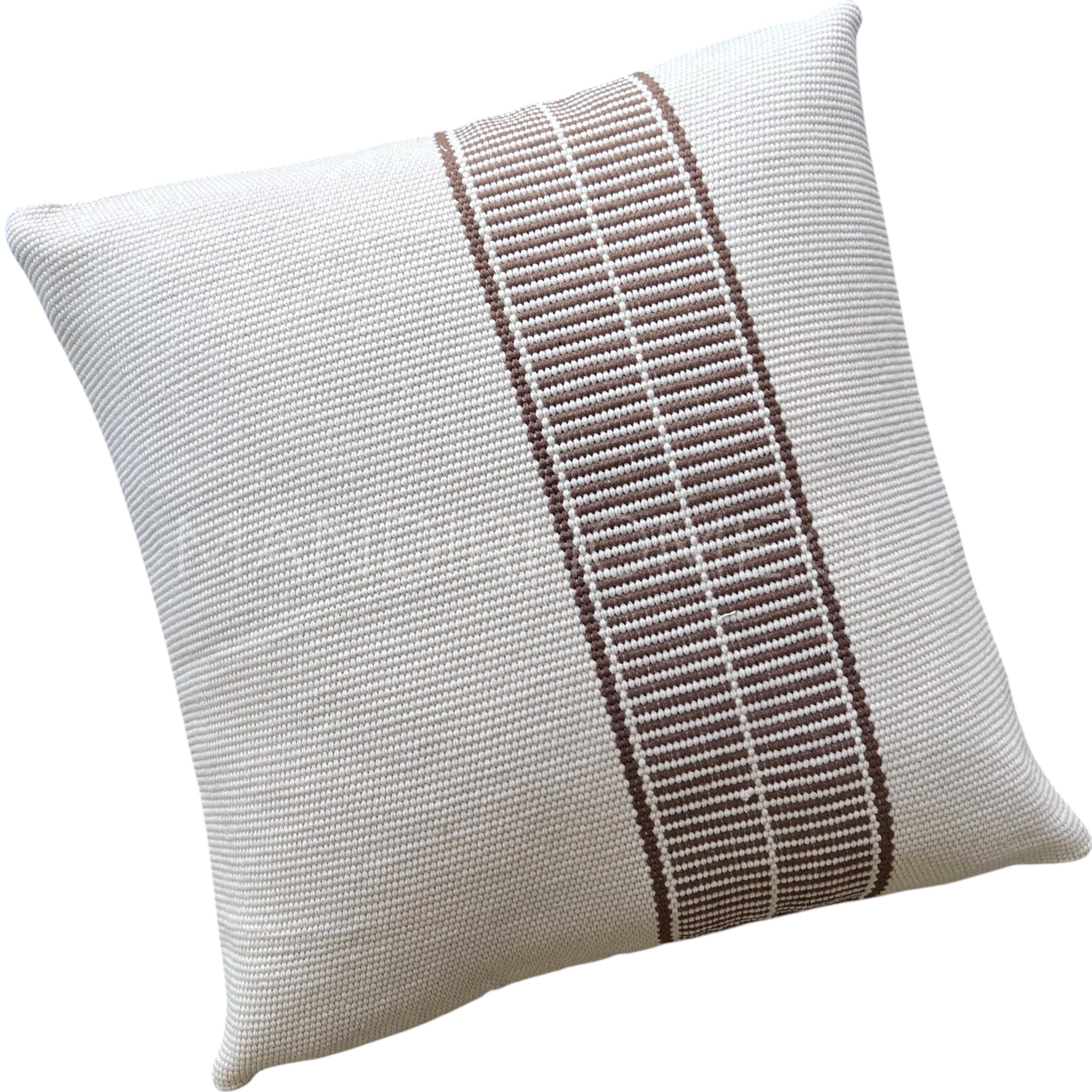 Funda de Cojín Boho Origen Café Tejido Cuadrado