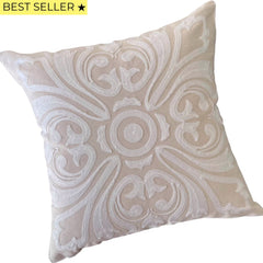 Funda de Cojín Bordado María Pía Cuadrada 45x45cms