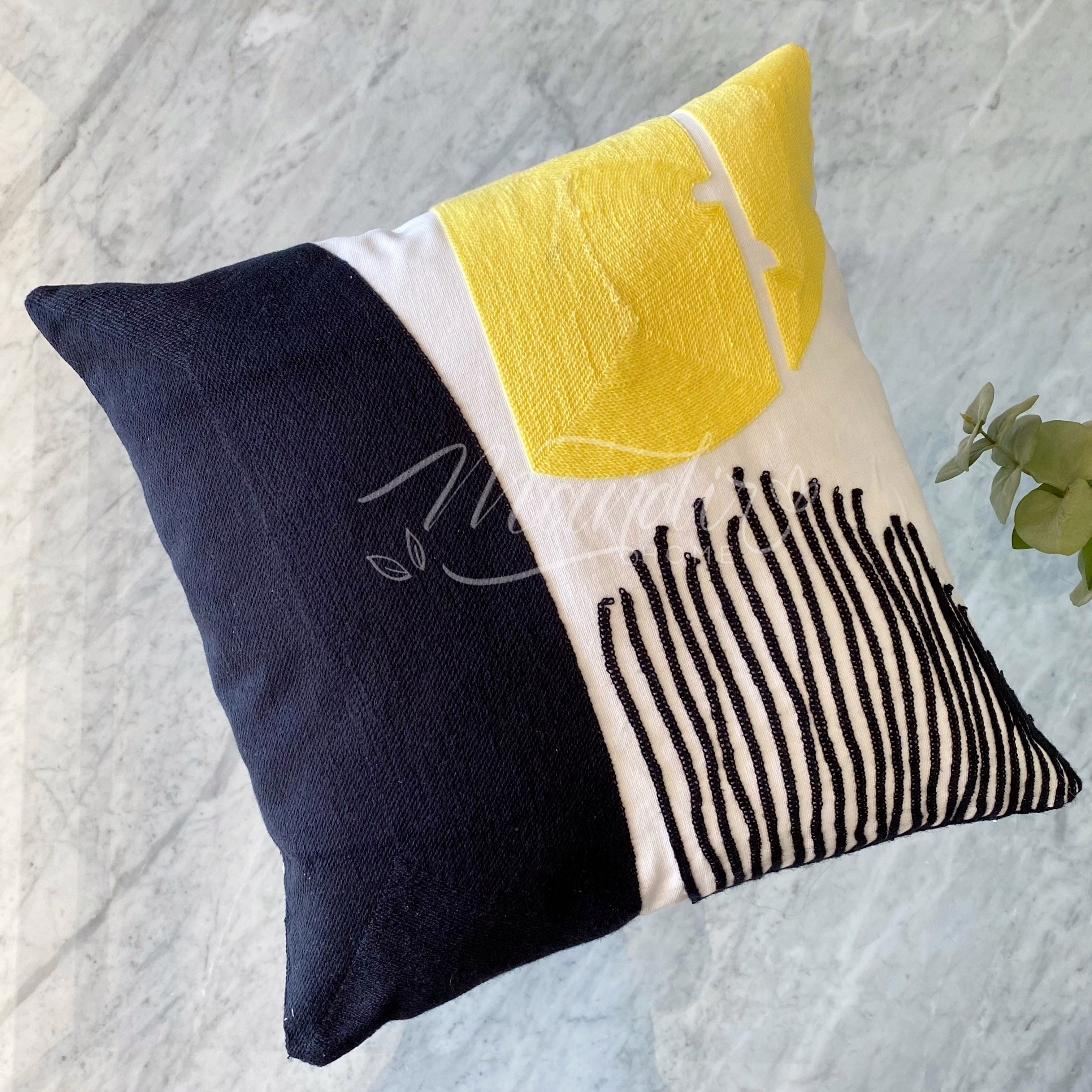 Funda de Cojín Bordado Amarillo Negro Abstracto Cuadrado