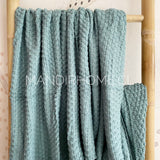 Manta Menta Punto Borlas Esquinas 180x120cms