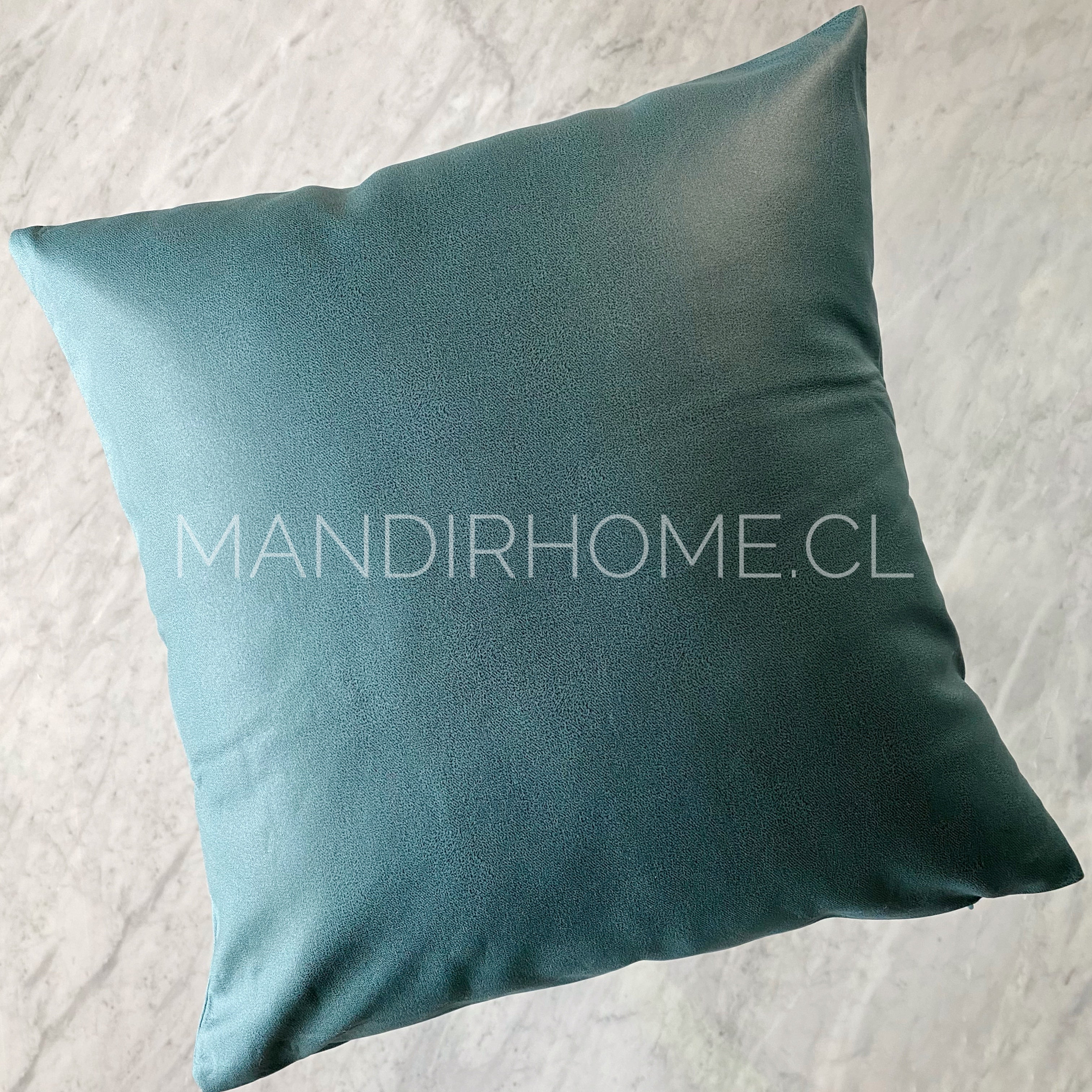 ¡Queda 1! Funda Cojín Eco Cuero Verde Botella 45x45cms