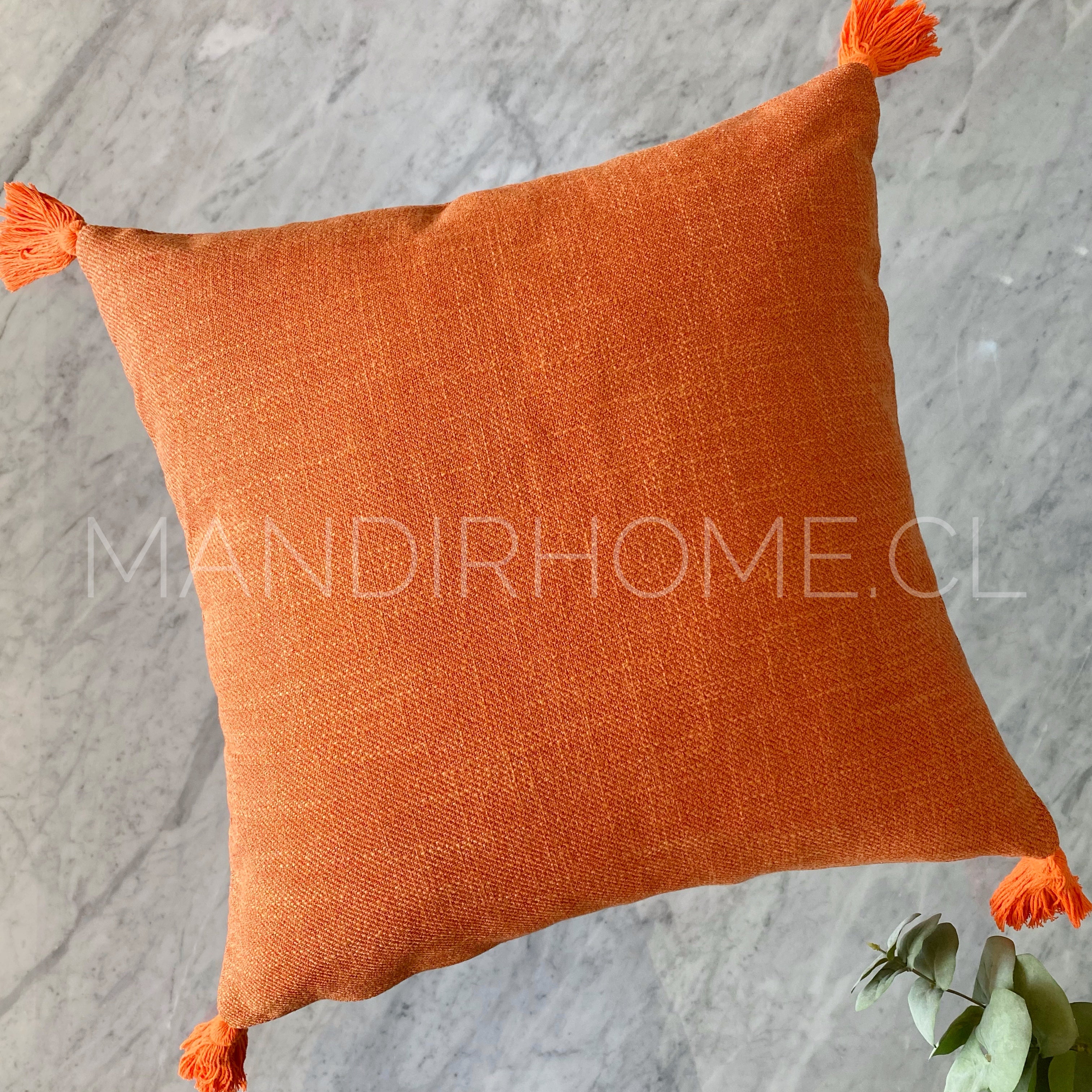 ¡Queda 1! Funda de Cojín Simple Naranjo Borlas  Cuadrada