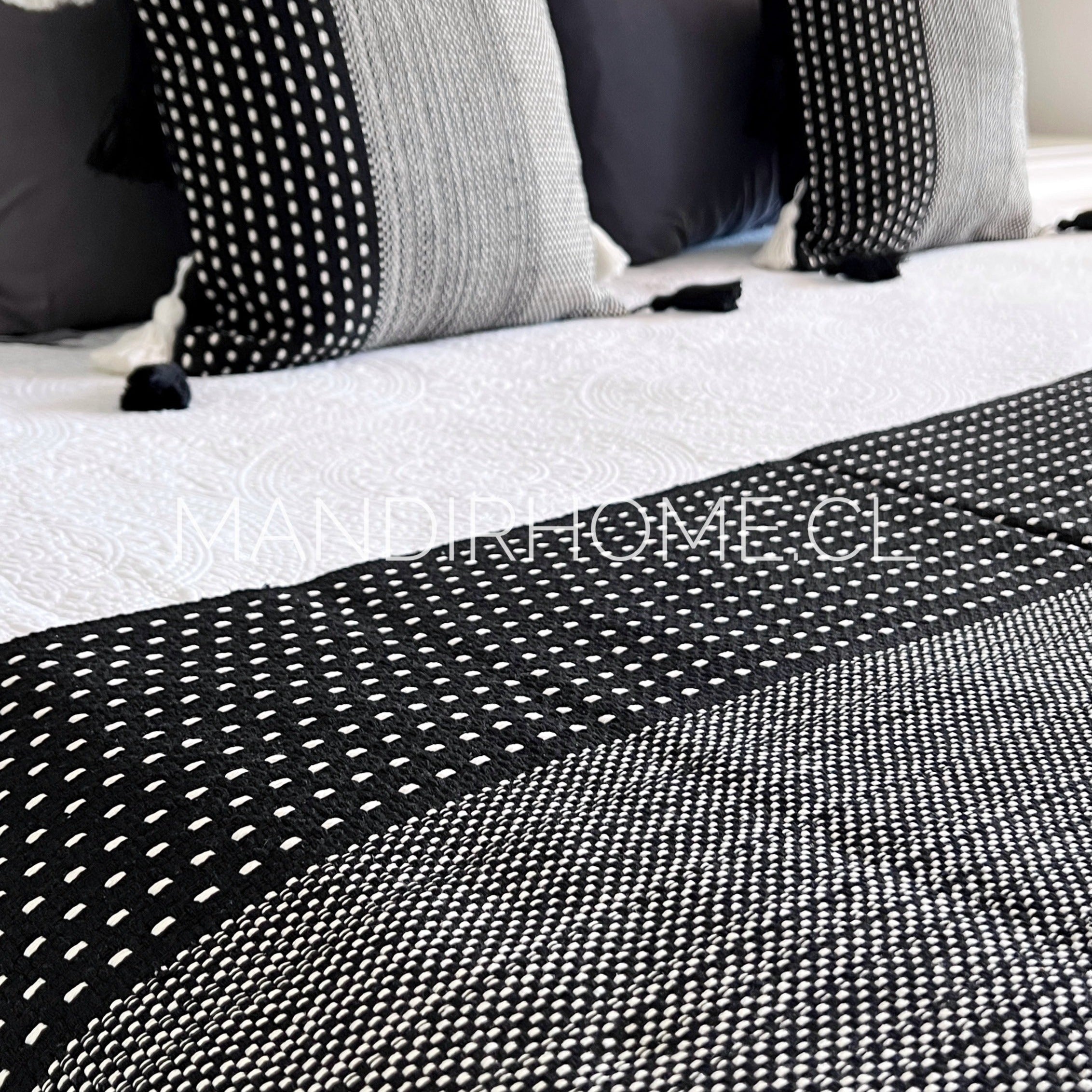 Piecera Gissela Negro Jaspeado 210x60cms