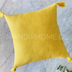 Funda de Cojín Simple Amarillo Mostaza Borlas  Cuadrada