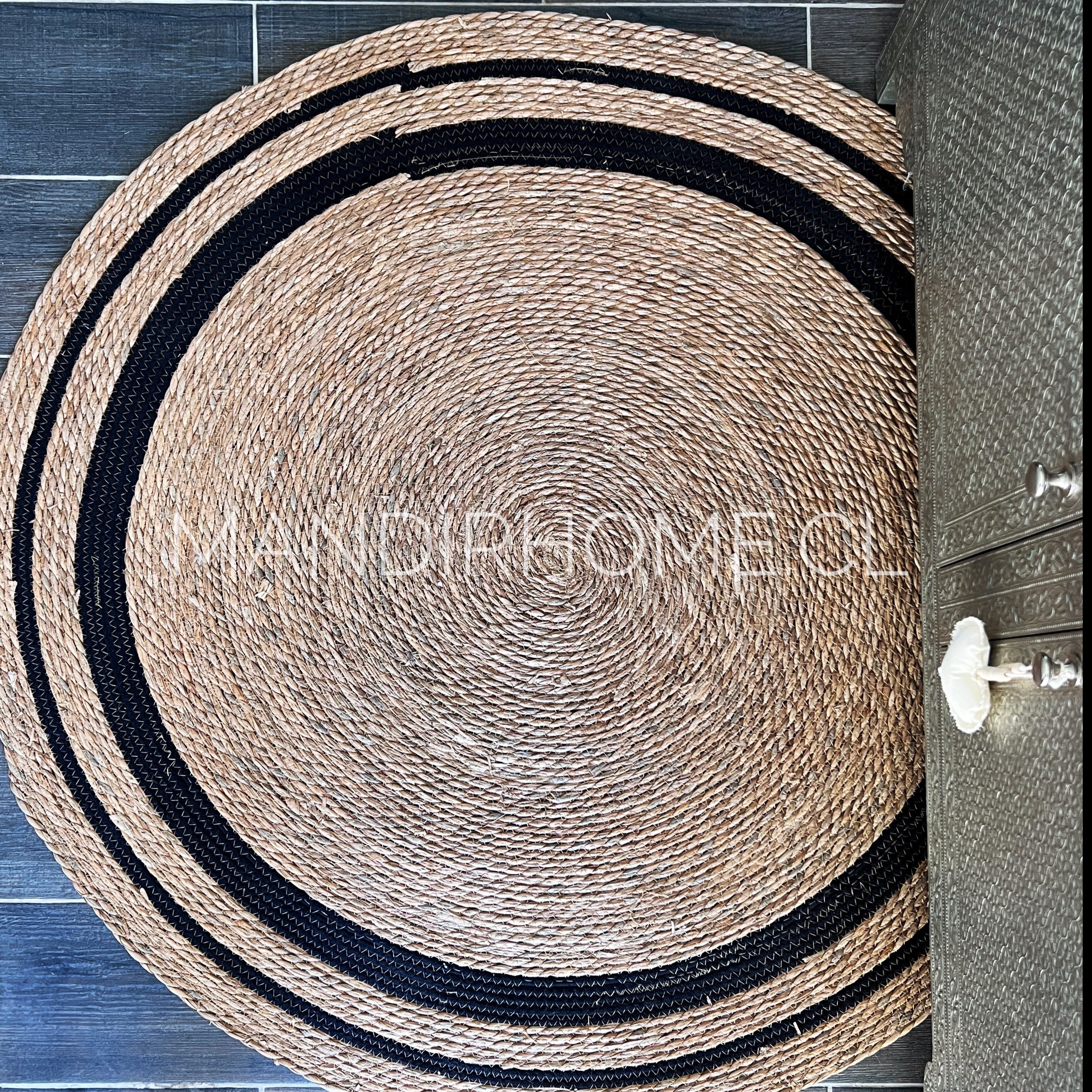 Alfombra Redonda Yute Negra Círculos Dobles 120cms diámetro