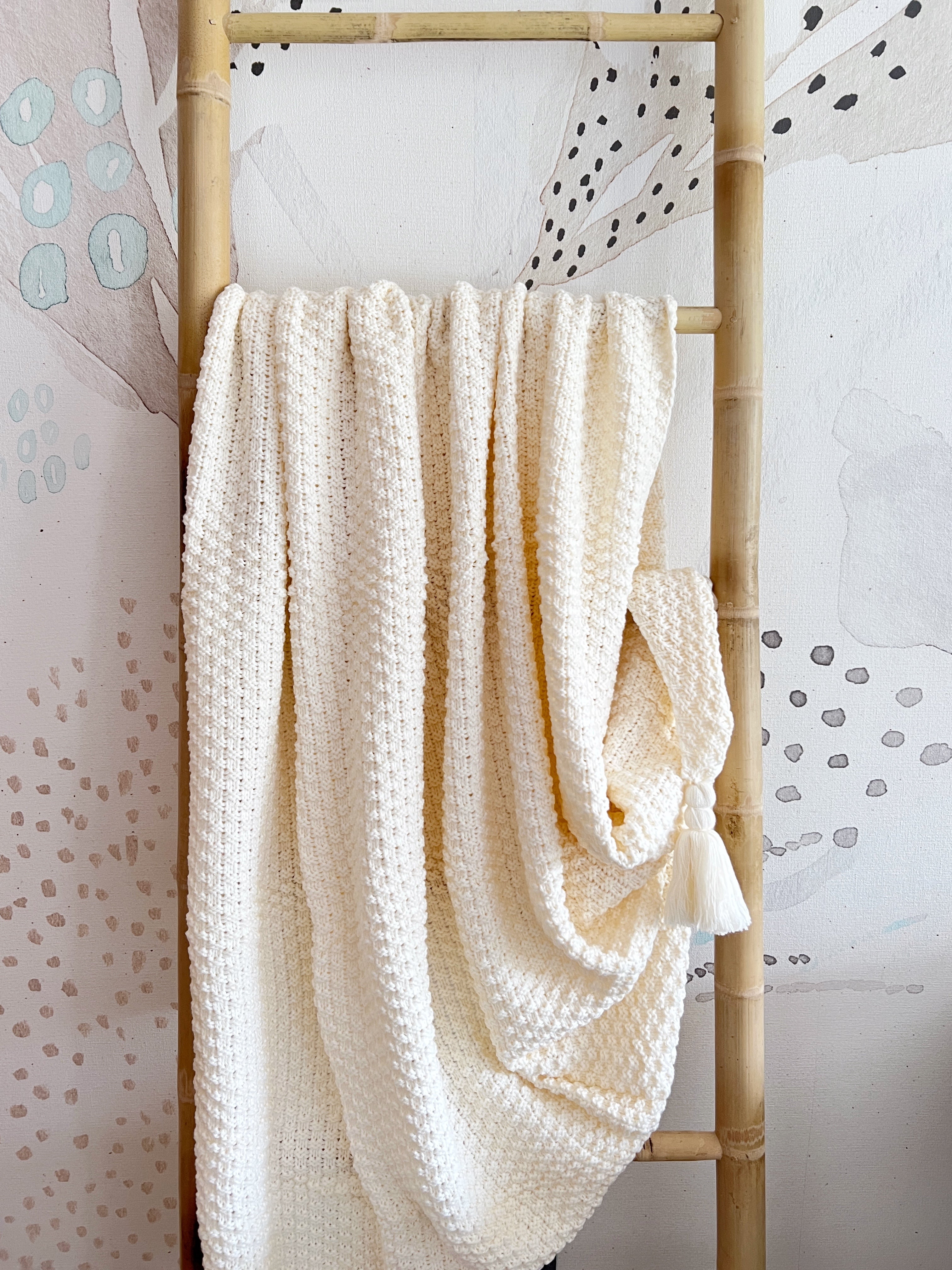 Manta Crudo Punto Borlas Esquinas 180x120cms