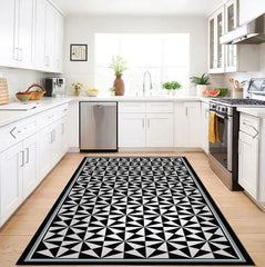 Alfombra Vinílica Pirámide Black 220x140cms/ A PEDIDO